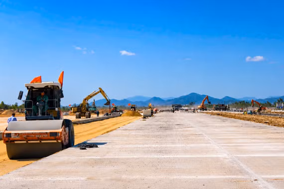 Runway No. 2 at Phu Cat Airport Completed On Schedule