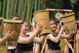 Water drop worship ceremony- Unique cultural symbol of Ba Na people