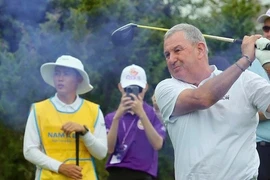 Phil Harrison, CEO of the Legends Tour, hits the ceremonial tee shot to open Stage 1 of the Race to Legends golf series, in the lead-up to the Vietnam Legends Championship 2025, in Xuan Huong - Da Lat Ward, Lam Dong Province, Vietnam.