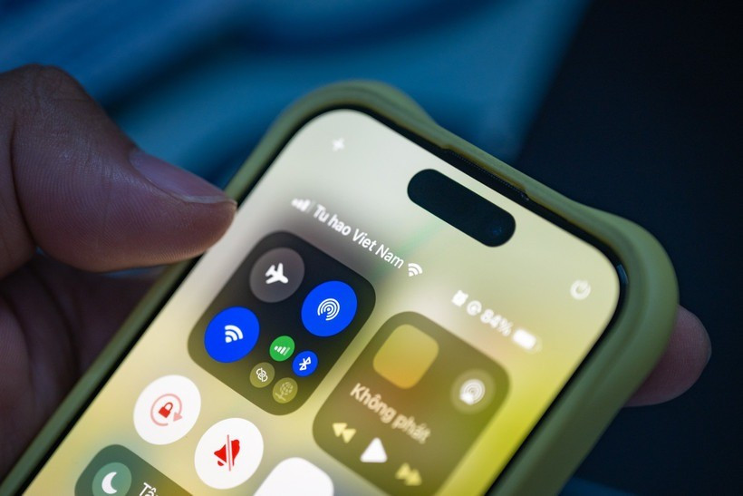 Viettel mobile network unexpectedly changes its name to 'Proud of Vietnam'. (Photo: Minh Sơn/Vietnam+) viettel-5.jpg