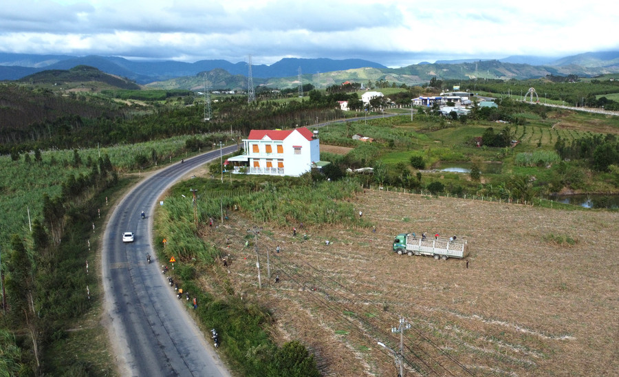The Quy Nhơn-Pleiku Expressway will traverse 17 communes and wards in Gia Lai province. Photo: Quang Tấn du-an-se-di-qua-dia-ban-17-xa-phuong-cua-tinh-gia-lai-moi-quang-tan.jpg