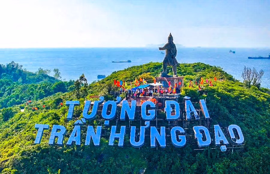 toan-canh-le-ruoc-giac-linh-duc-thanh-tranjpg.jpg
