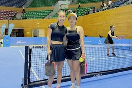 Player Võ Thị Phụng (right) has advanced to the semifinals in the women's singles event. Photo: Thanh Phú