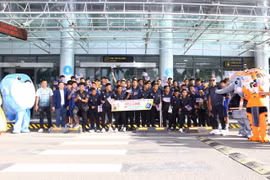 Welcoming Five International Clubs at Pleiku Airport