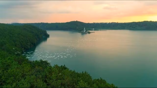 tnung-lake.jpg