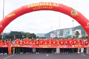 Nearly 9,000 officials, soldiers, and residents of Gia Lai participated in the nationwide walking program "March Forward with Vietnam".