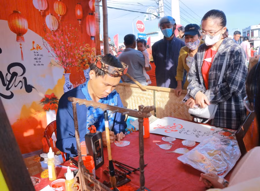 hoi-xuan-cho-go-1.jpg
