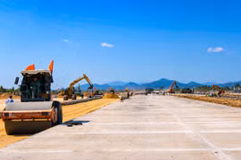 Runway No. 2 at Phu Cat Airport Completed On Schedule