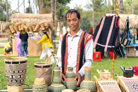 Bamboo and Rattan Tell the Stories of the Village