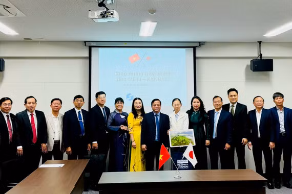 Gia Lai Provincial Delegation Holds Working Session with Kansai Bureau of Economy, Trade and Industry