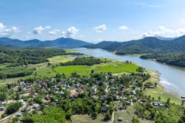 A peaceful corner of Canh Tiến village.