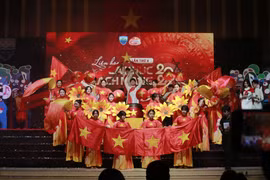 Learning History Through Revolutionary Melodies