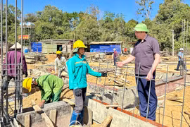 Gia Lai: Inspection of Progress on Multi-level Boarding School Project in Seven Border Communes