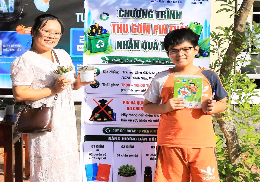 tu-doi-rac-lay-qua-den-hinh-thanh-thoi-quen-song-xanh-1347.jpg