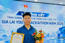 Vietnamese student develops AI eye-screening tool after competition success