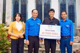 Youth Join Hands to Rebuild New Homes