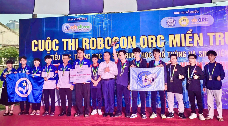 lien-minh-doi-dtd-wonder-gara-ha-noi-va-doi-sv-hamster-x-truong-tieu-hoc-thcs-va-thpt-sao-viet-gia-lai-gianh-giai-nhat-bang-orc-master-tai-cuoc-thi-robocon-orc-mien-trung-2026.jpg