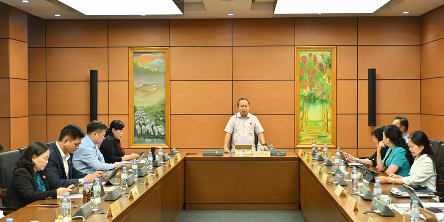 gen-h-sach-giao-khoa.jpg