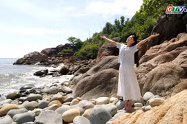 Discover the untamed beauty of Ghềnh Ráng Tiên Sa