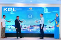 The delegates pressed the button to launch the "Gia Lai Digital Space Creation" model. Photo: Đ.T