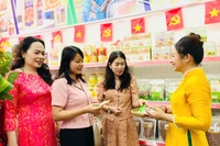 The OCOP product introduction and sales point features more than 300 products from 13 OCOP entities across Gia Lai province.