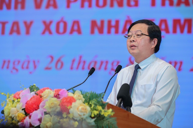 Gia Lai Provincial Party Secretary Ho Quoc Dung is speaking at the conference in Hanoi. Photo: VGP/Nhat Bac 2.jpg