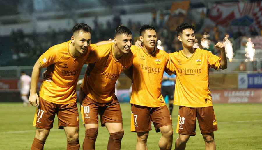 HAGL pulled off a surprise victory over Viettel. Photo: Quốc Nguyễn hagl-da-co-chien-thang-bat-ngo-truoc-viettel-anh-quoc-nguyen.jpg