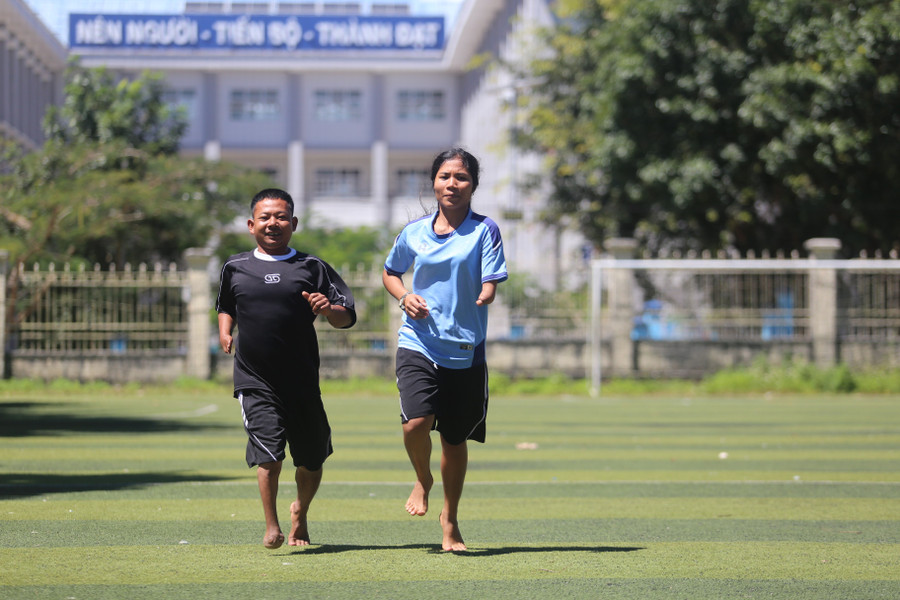 Two athletes with disabilities will compete in running events. Photo: Văn Ngọc 2-trong-so-6-vdv-khuyet-tat-se-tham-gia-noi-dung-chay-anh-van-ngoc.jpg