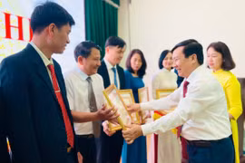 Implementing comprehensive and flexible solutions for the development of education and training.