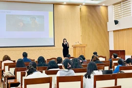 Discussion on the Experience of Making English the Second Language in Schools