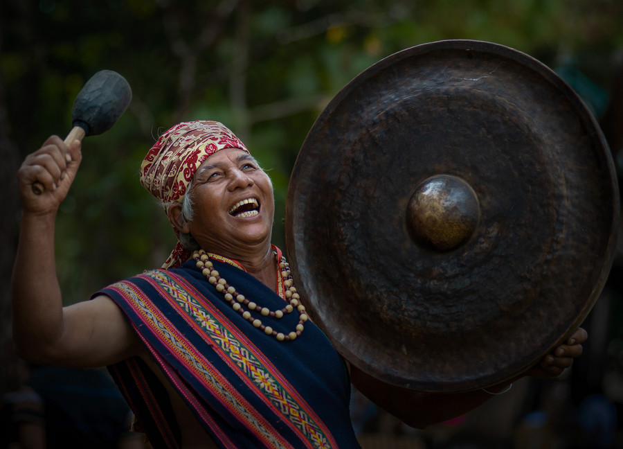 The work "Âm vang đại ngàn" ("Echoes of the Great Forest") is one of four pieces by Huỳnh Bá Tính selected for exhibition at the 2025 Young Photography Festival. 4.jpg