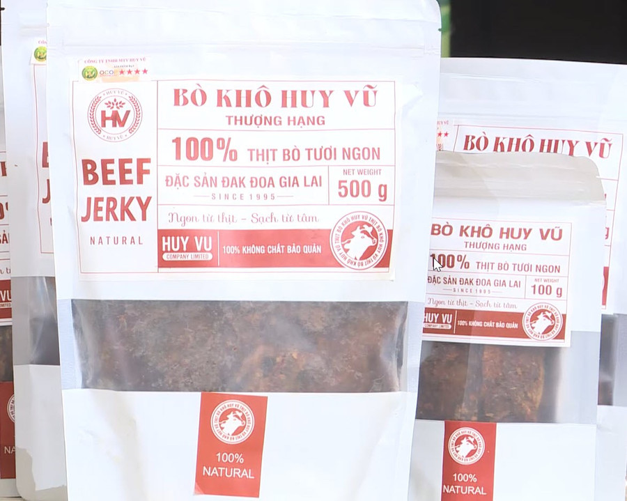 Huy Vũ dried beef (Đak Đoa commune) has achieved a four-star OCOP rating. Photo: Phi Long san-pham-bo-kho-huy-vu.jpg