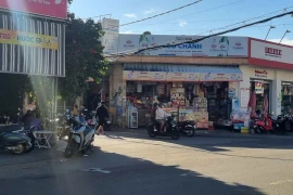 Implementation of the "Cho Nho Night Street" Project in Pleiku Ward