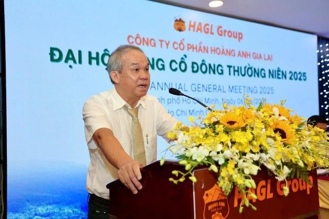 Bầu Đức đã có hành trình 'lội ngược dòng' ấn tượng