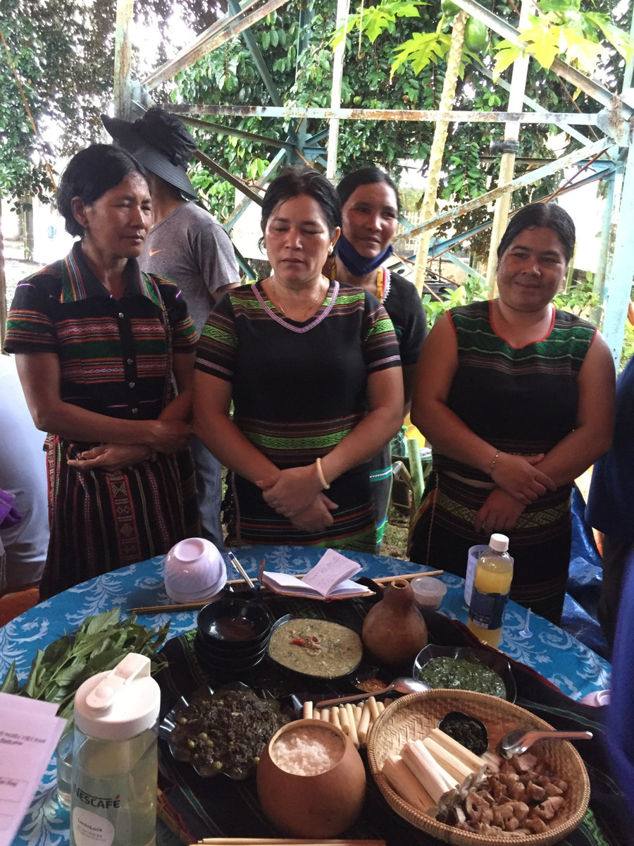 Green cuisine is not just about healthy eating, but also about making responsible choices for the environment and society. am-thuc-xanh-2.jpg