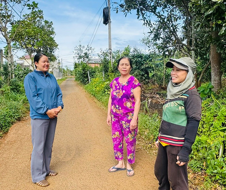 Many hamlets and villages have created bright, green, clean, and beautiful rural landscapes. Photo: Đinh Yến