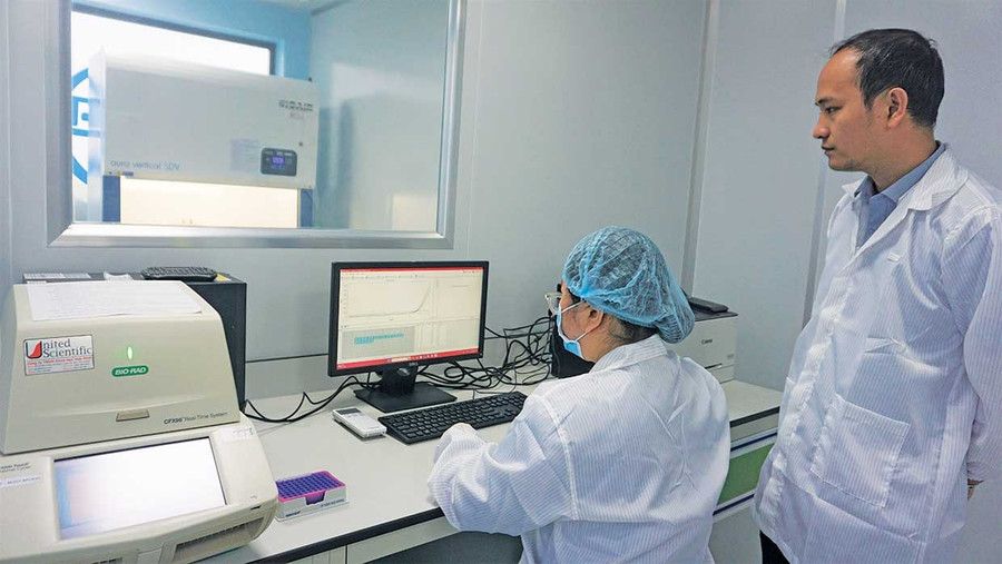 The Illumina iSeq100 DNA sequencer used for genetic resource analysis at the Center for Application of Scientific and Technological Advances. Photo: Huong Giang