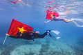 Checking in Underwater with the National Flag: Gia Lai Youth Spread Love for the Sea and Islands