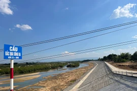 The riverbank erosion prevention embankment project near Ia Kdăm Bridge. Photo: Vũ Chi