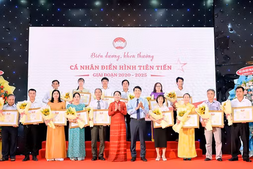 Vietnam Fatherland Front Committee of the province honors 276 outstanding individuals for the 2020-2025 period