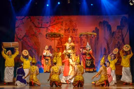 The play "Princess Huyền Trân" has been re-staged with an enhanced production and a shorter duration than before. Photo: Ngoc Nhuan