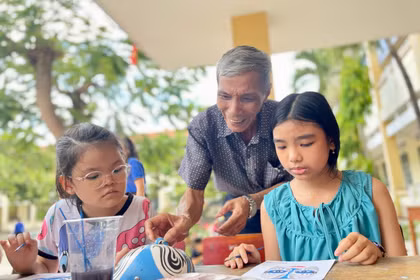 Instilling a Love for Traditional Culture in Children Through Experiential Activities