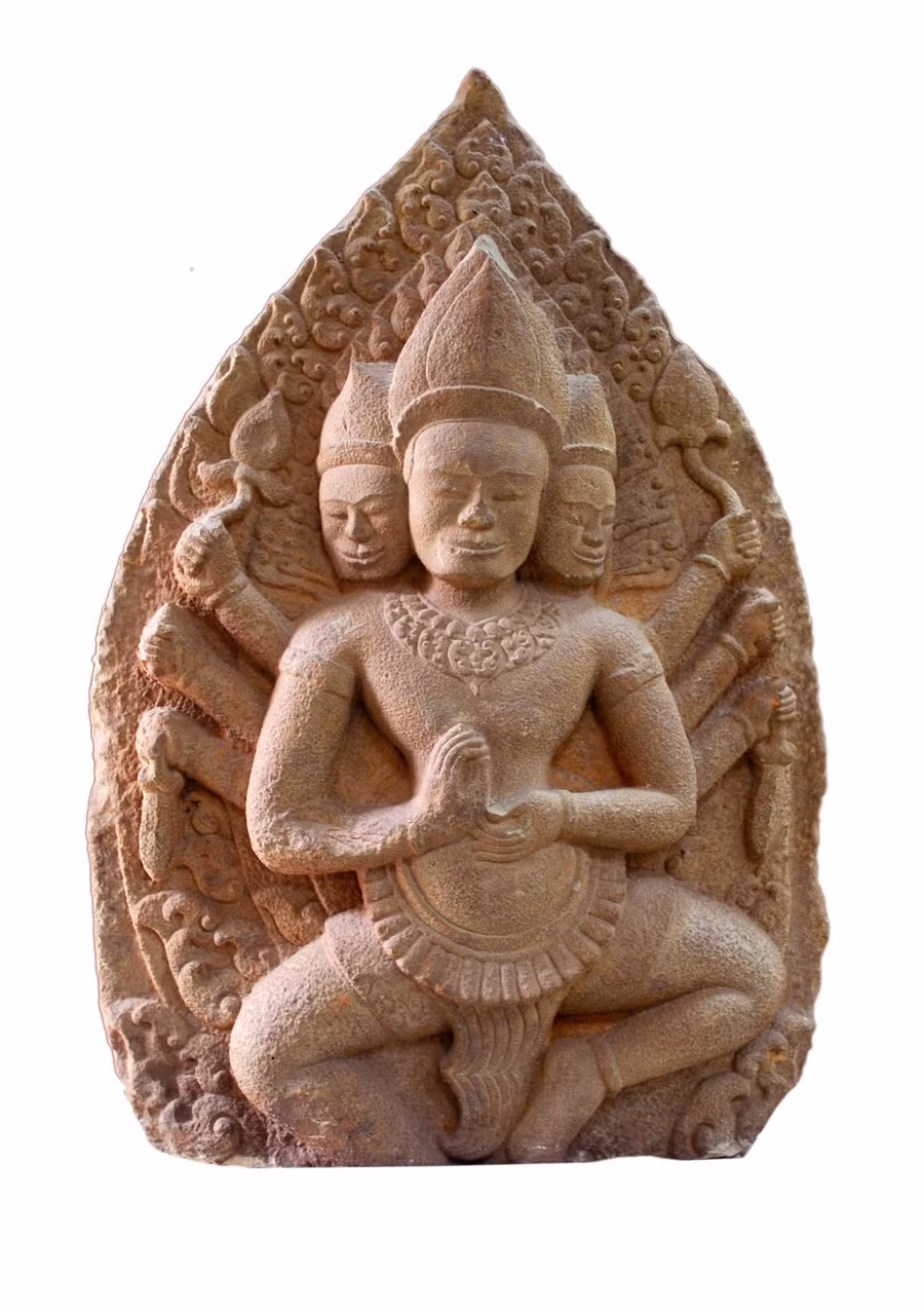 bao-vat-quoc-gia-phu-dieu-than-brahma-dang-trung-bay-tai-bao-tang-tinh-gia-laijpg.jpg