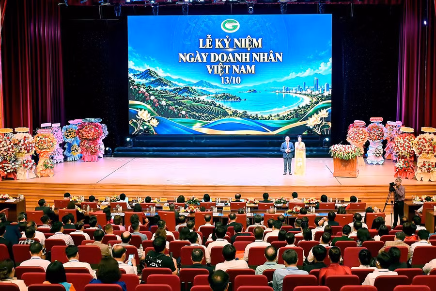 Overview of the anniversary ceremony. Photo: Đức Thụy