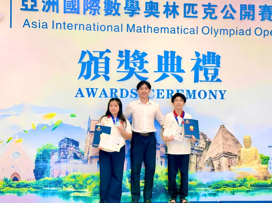 Trần Hữu Nguyên won the gold medal, and Nguyễn Lam Ngọc took silver at the 2026 international finals of the Asia International Mathematical Olympiad (AIMO). Photo: ĐVCC